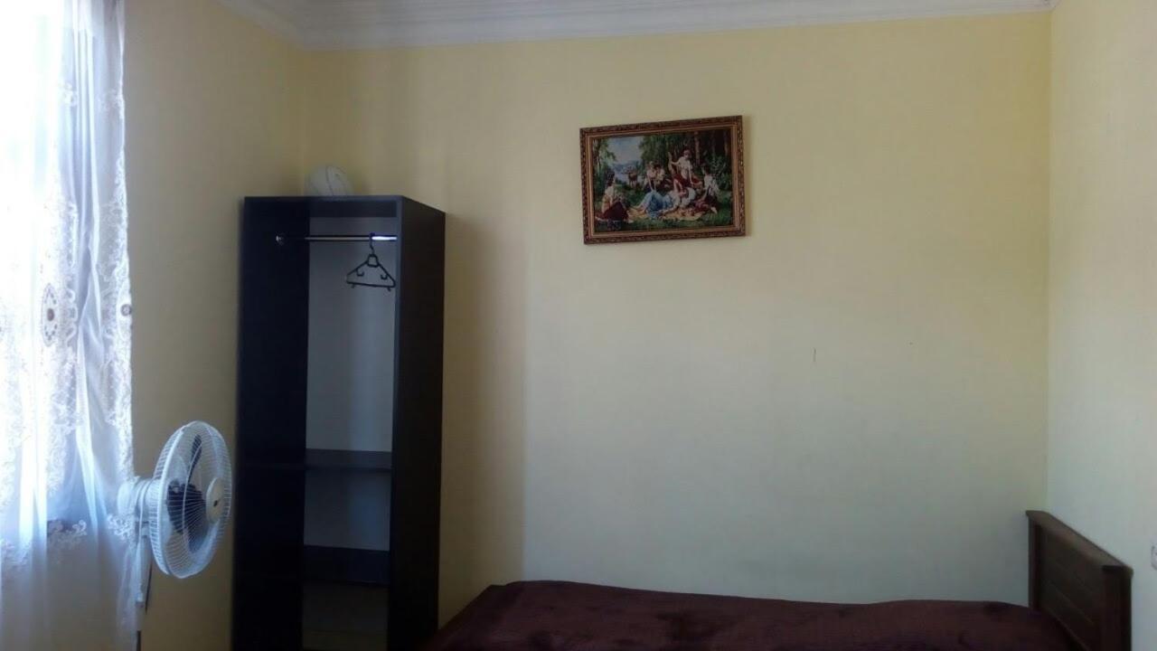 Guesthouse Gia Kobuleti Bagian luar foto